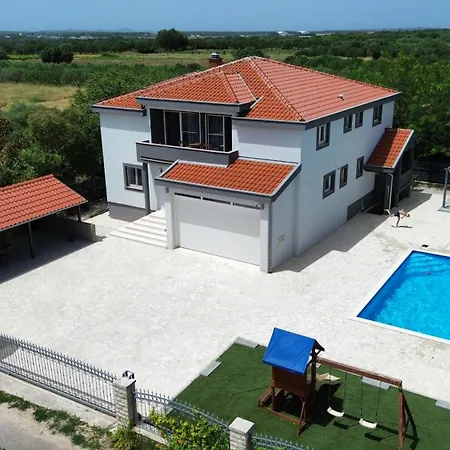 With Pool, Airport Zadar * Donji Zemunik